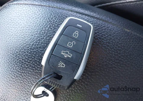 2013 Hyundai Veloster Base W/Black from USA, damaged, VIN KMHTC6AD5DU118466